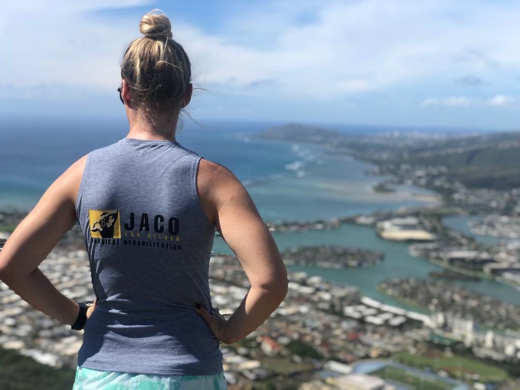 Person hiking with a view on Oahu, Hawaii